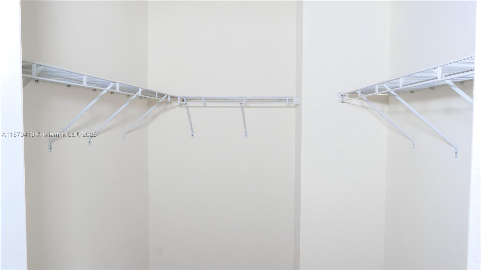 AQUABELLA SECTION ONE - Residential