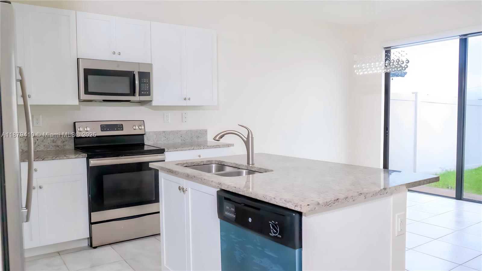 AQUABELLA SECTION ONE - Residential