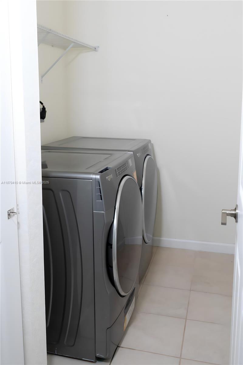 AQUABELLA SECTION ONE - Residential