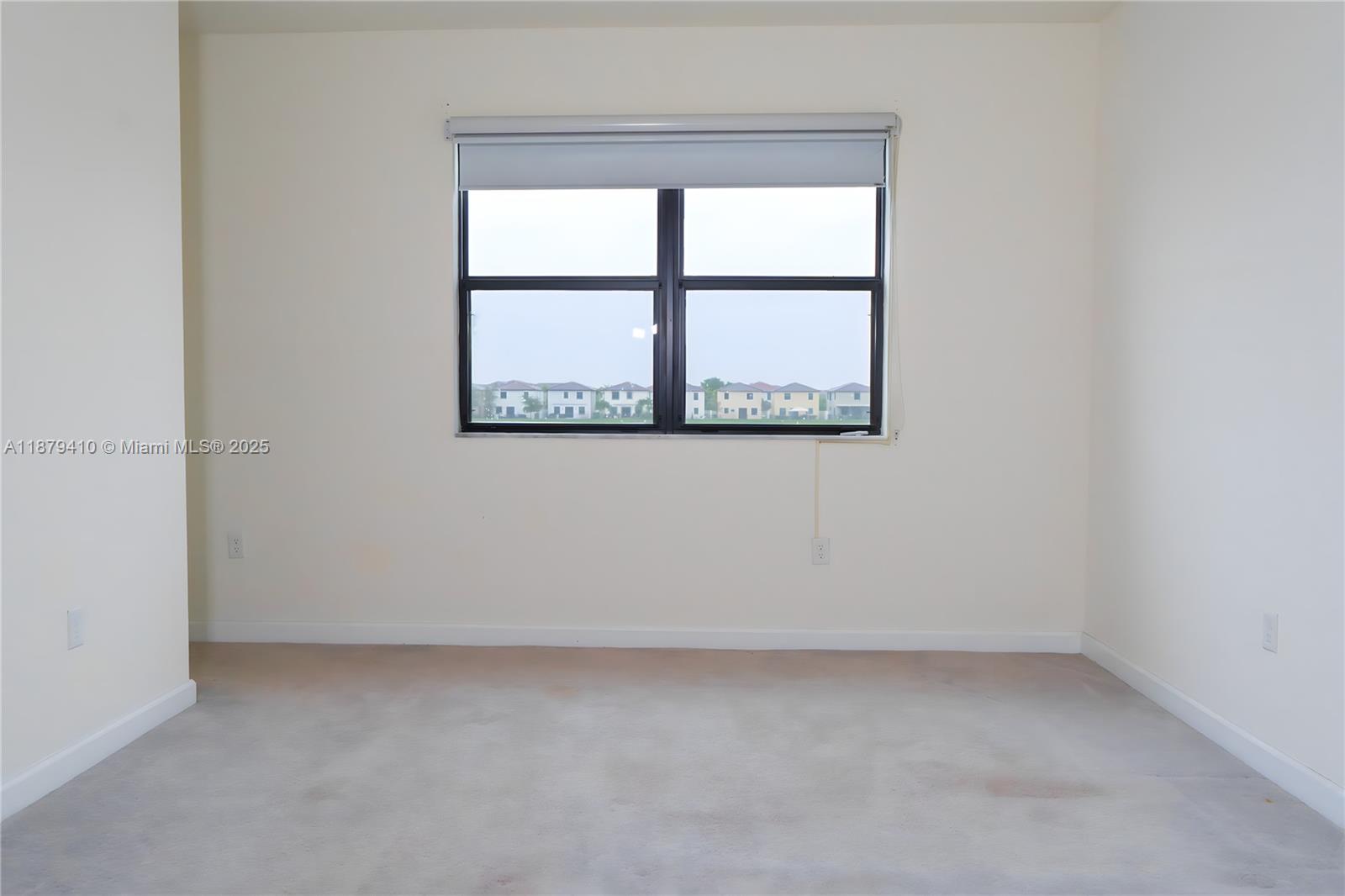 AQUABELLA SECTION ONE - Residential