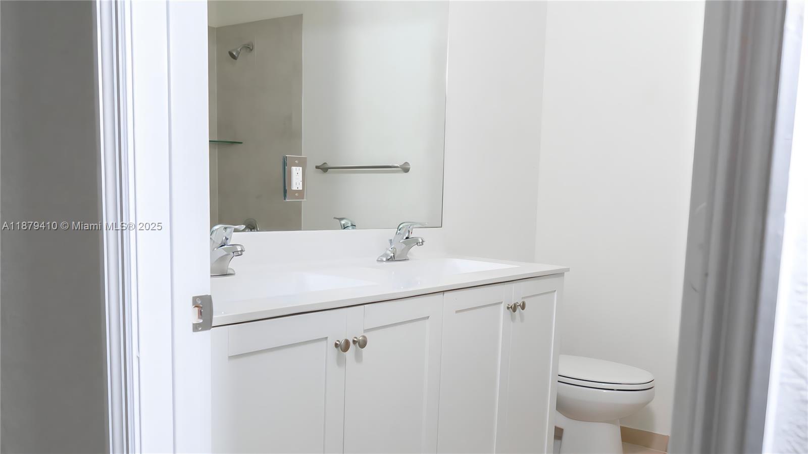 AQUABELLA SECTION ONE - Residential