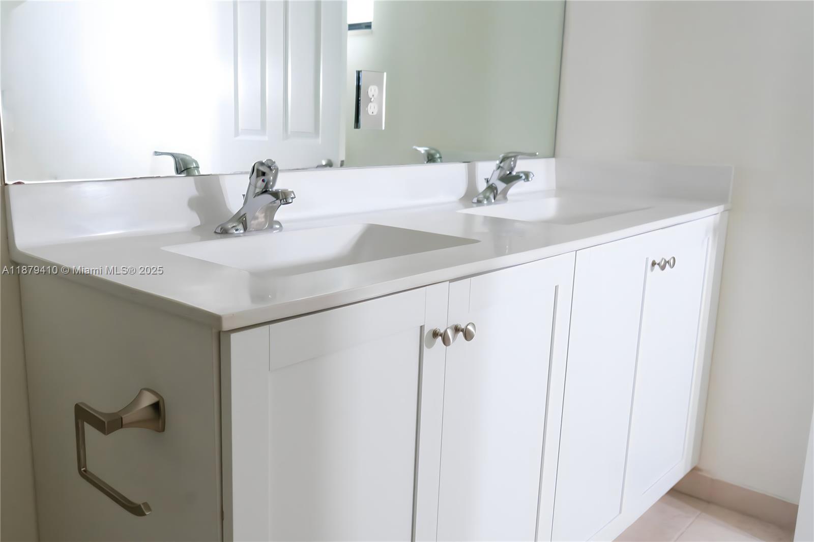 AQUABELLA SECTION ONE - Residential