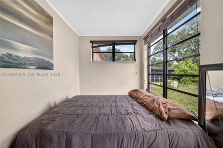 15130 NW S RIVER DR — listing photo 17