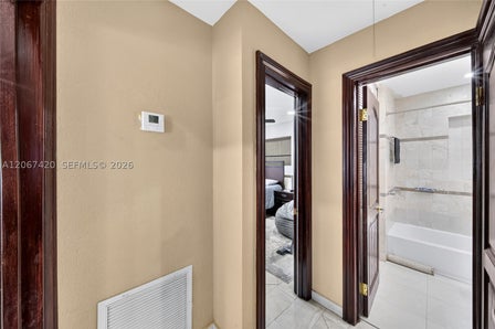 15130 NW S RIVER DR — listing photo 18