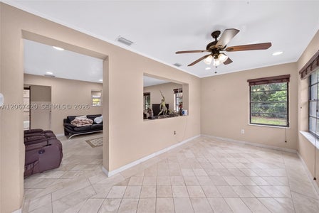 15130 NW S RIVER DR — listing photo 6