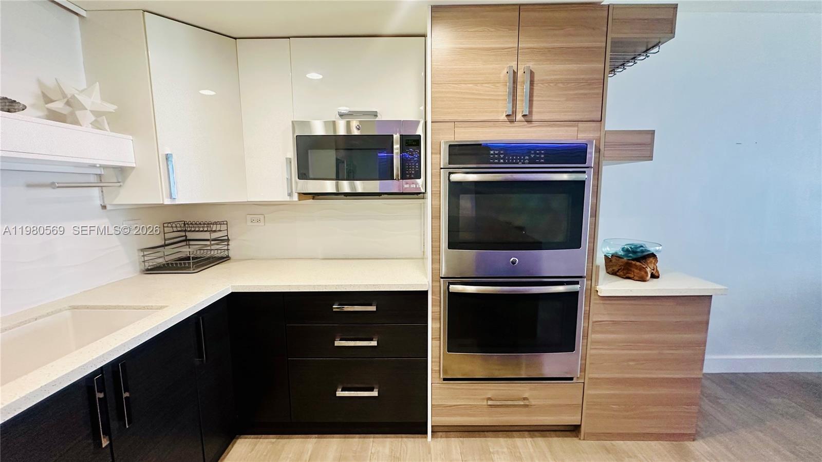 OCEANVIEW BUILDING A COND - Residential