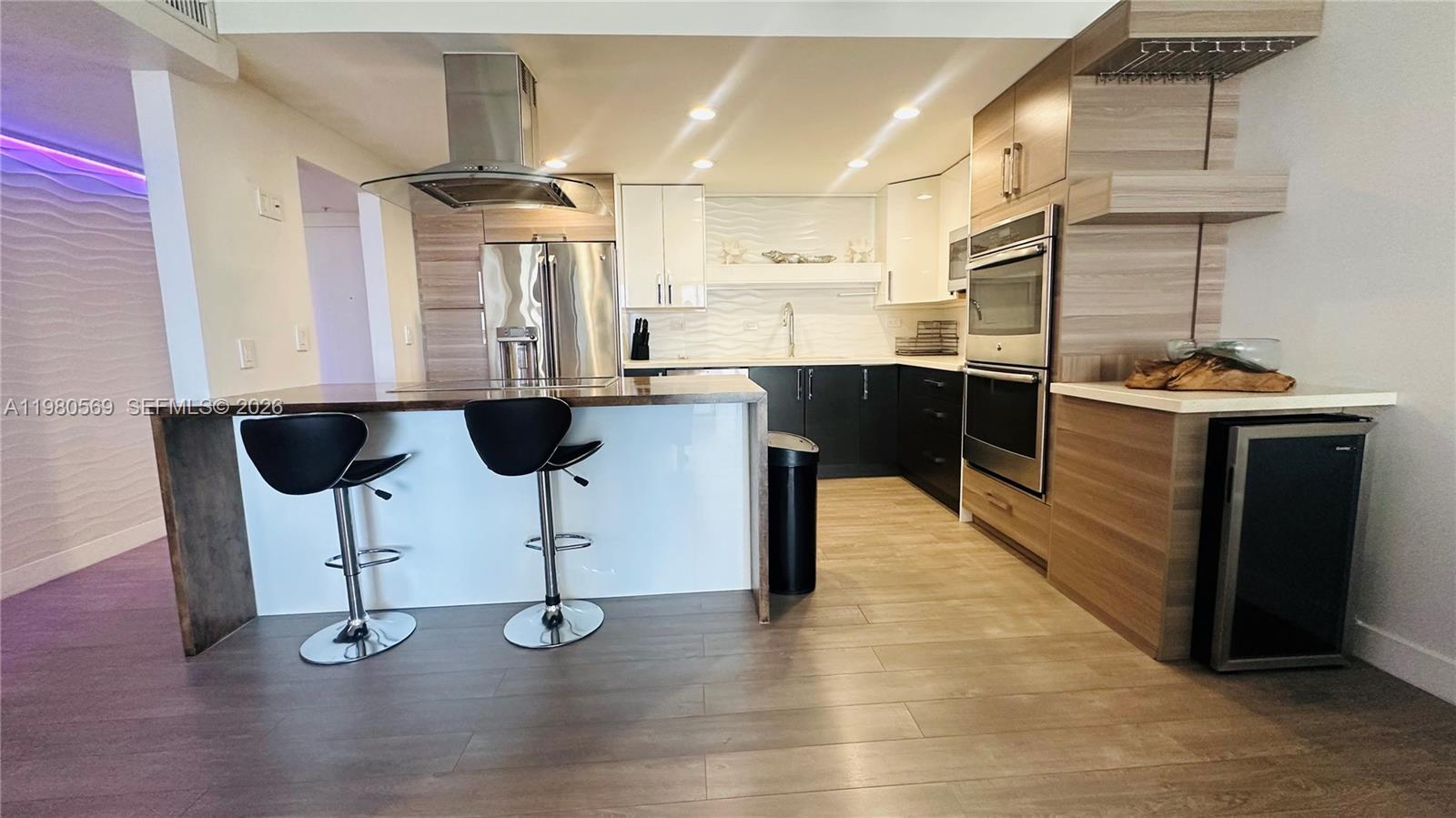 OCEANVIEW BUILDING A COND - Residential