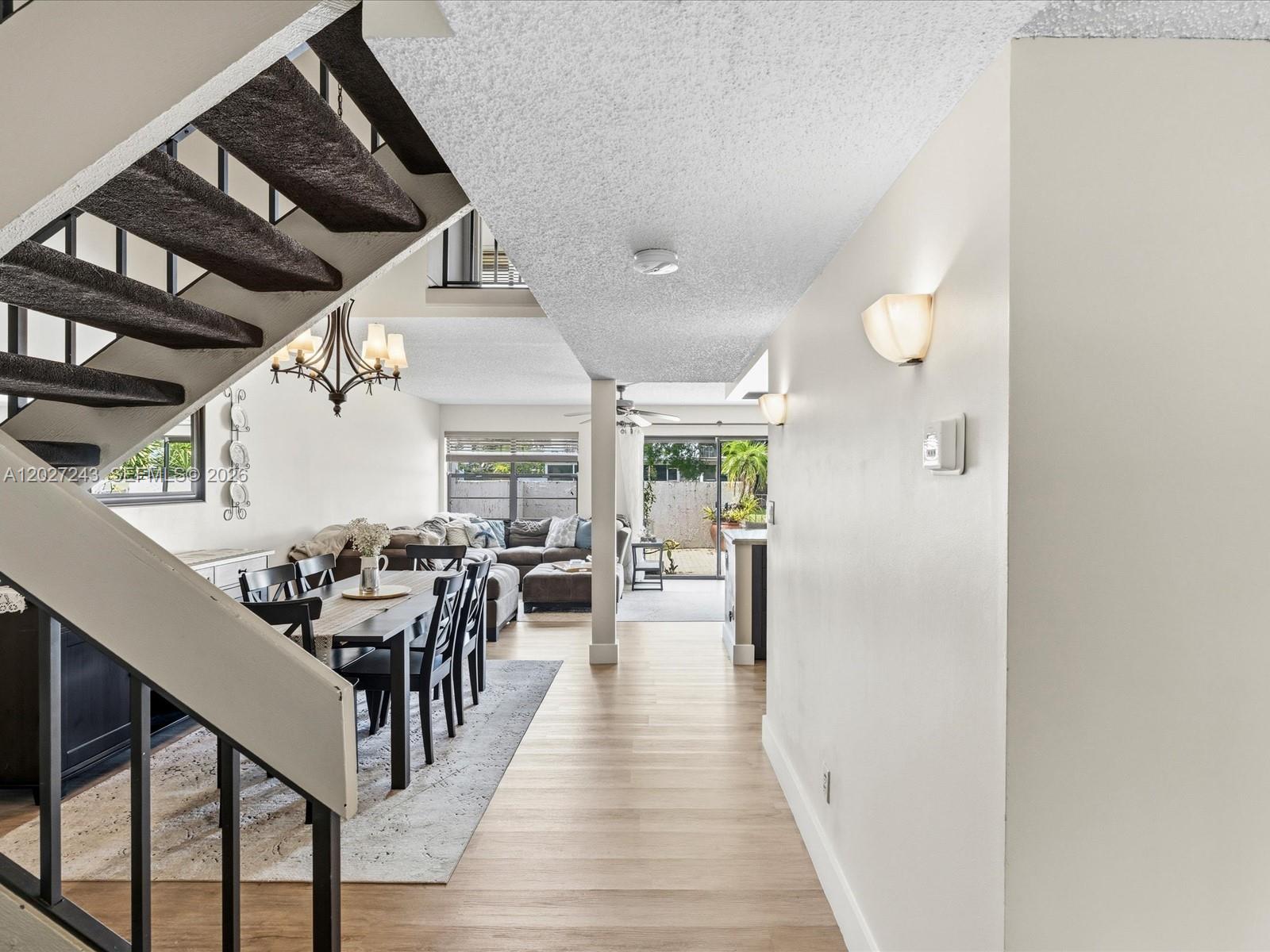VILLAS OF SHERIDAN CONDO - Residential