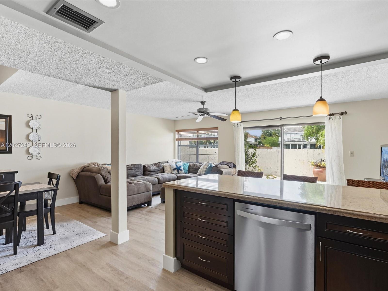 VILLAS OF SHERIDAN CONDO - Residential