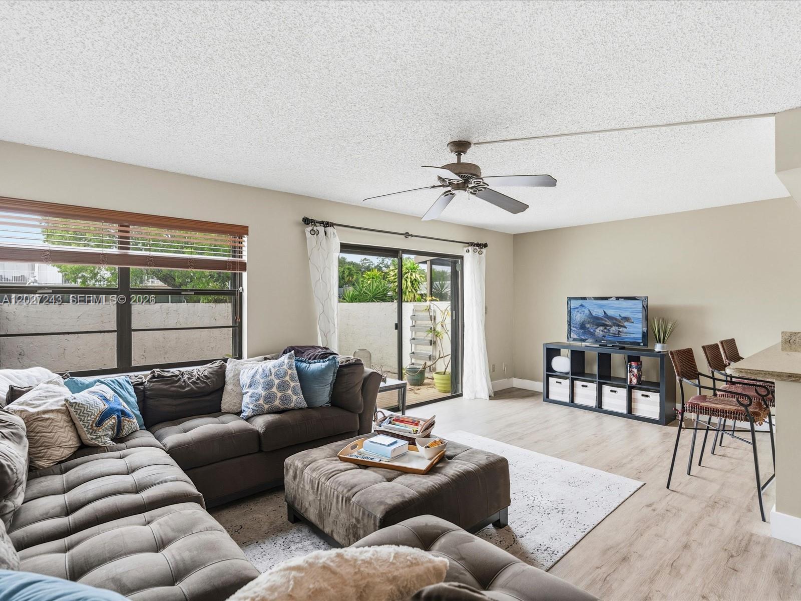 VILLAS OF SHERIDAN CONDO - Residential