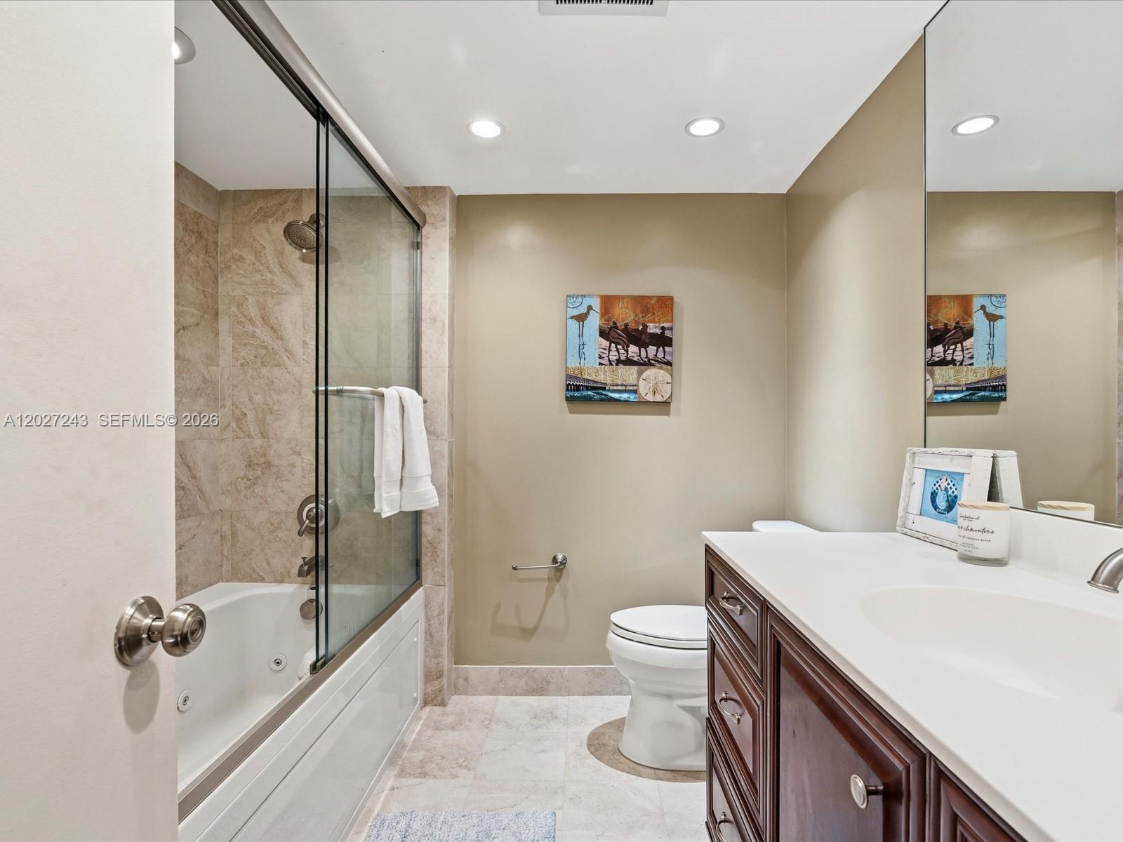 VILLAS OF SHERIDAN CONDO - Residential