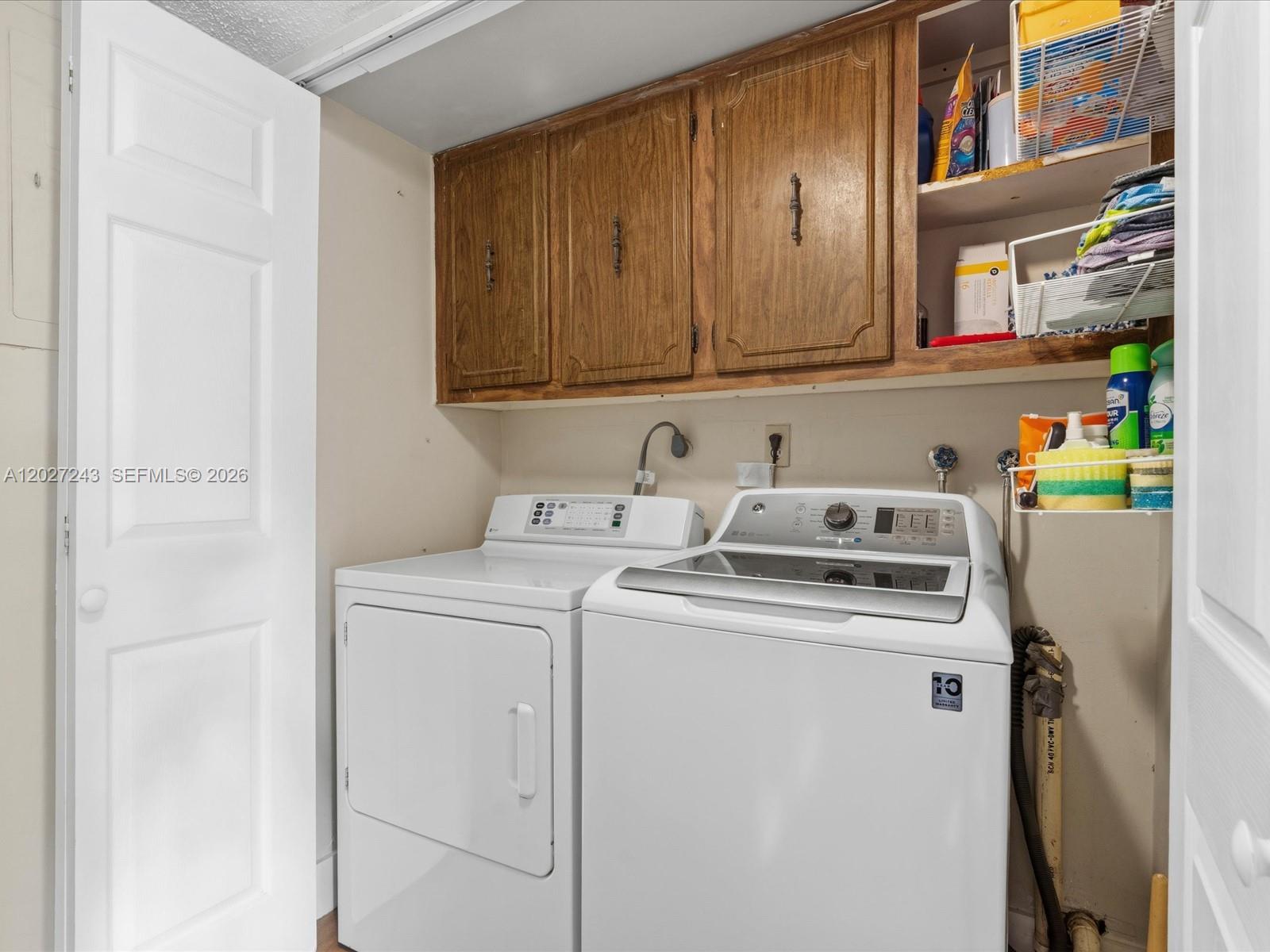 VILLAS OF SHERIDAN CONDO - Residential