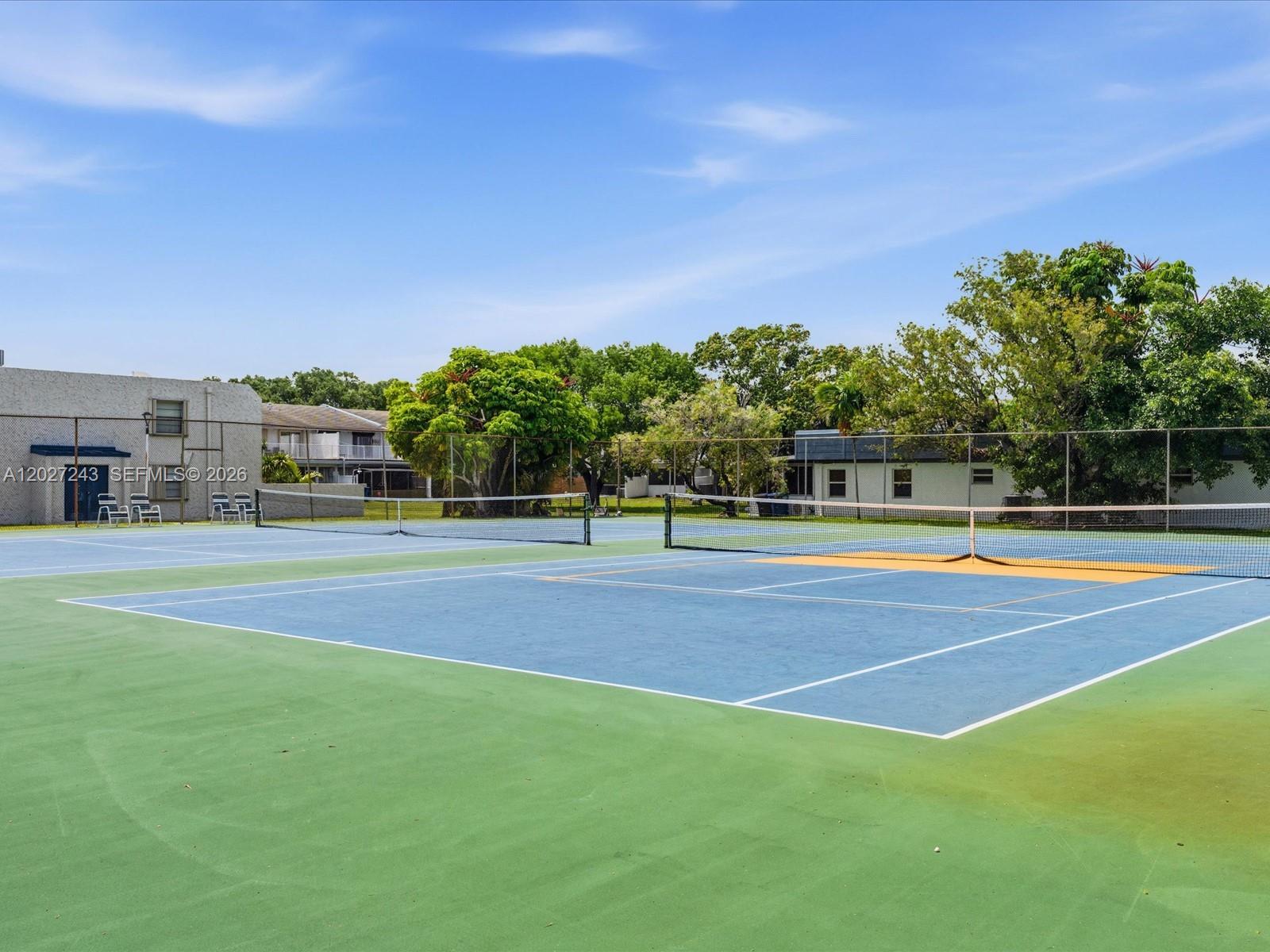 VILLAS OF SHERIDAN CONDO - Residential
