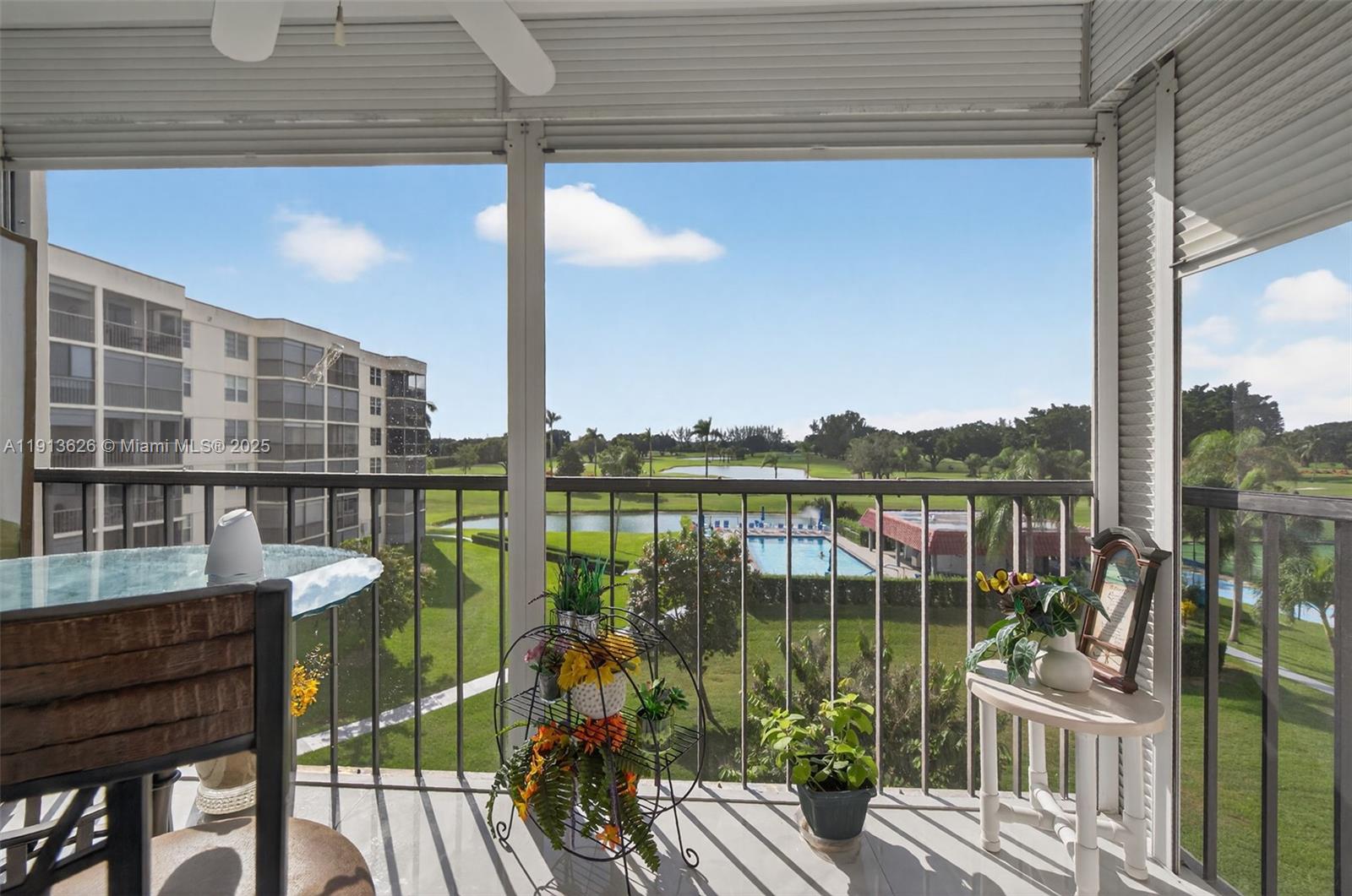 HOLLYBROOK GOLF AND - Residential Lease