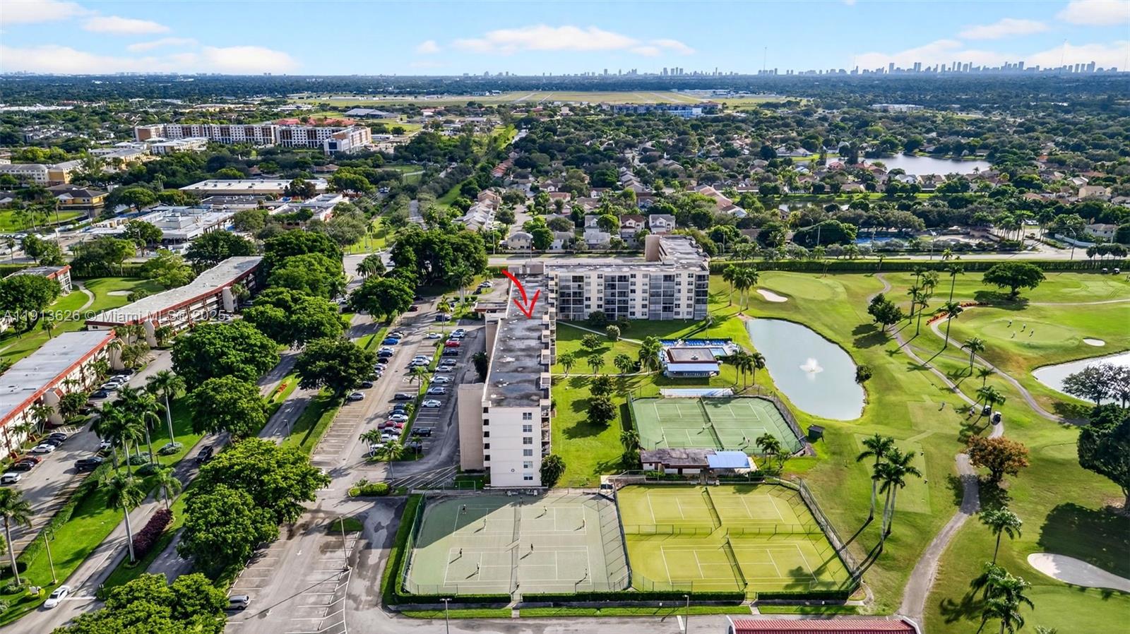 HOLLYBROOK GOLF AND - Residential Lease