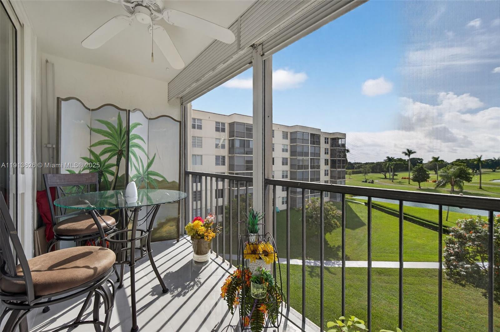 HOLLYBROOK GOLF AND - Residential Lease