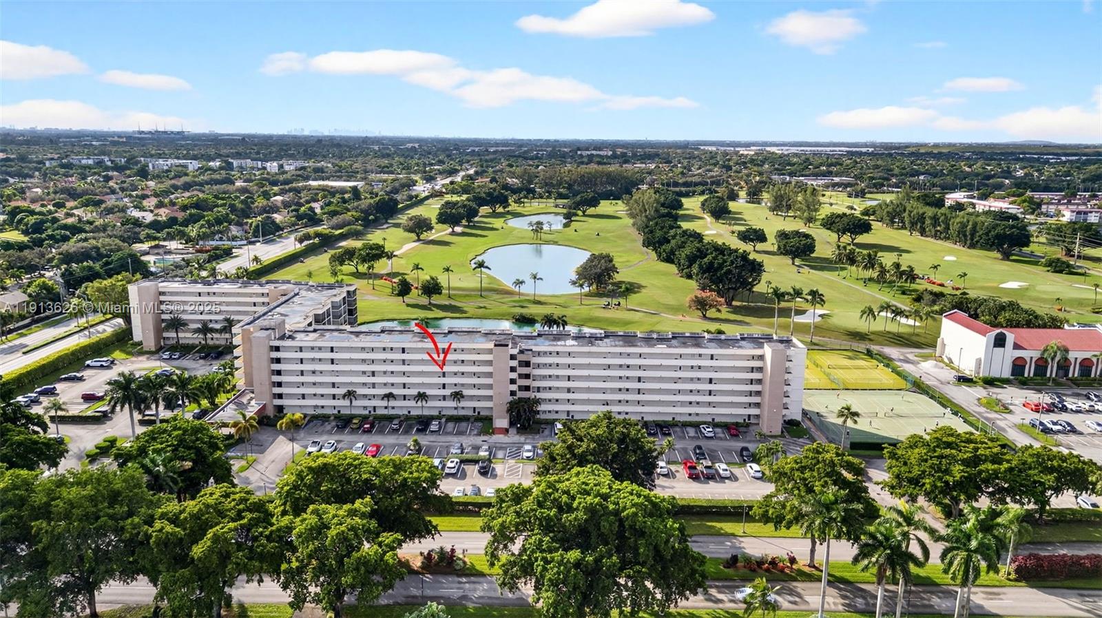 HOLLYBROOK GOLF AND - Residential Lease