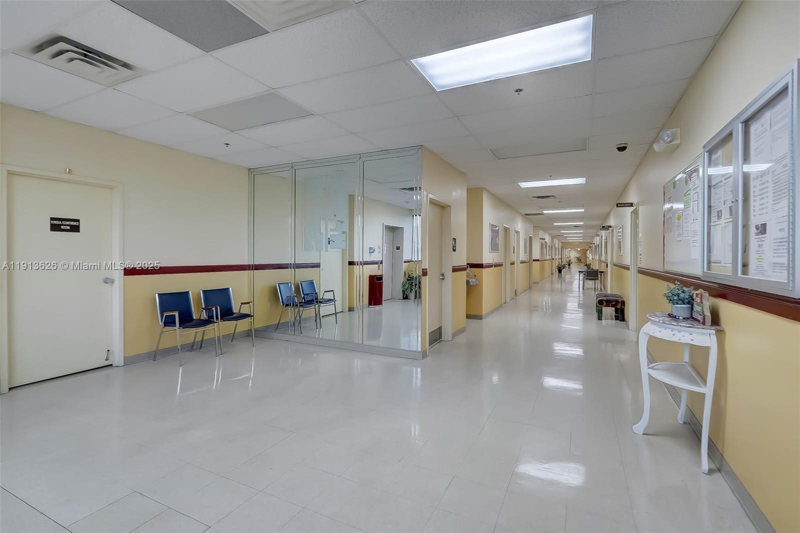 HOLLYBROOK GOLF AND - Residential Lease