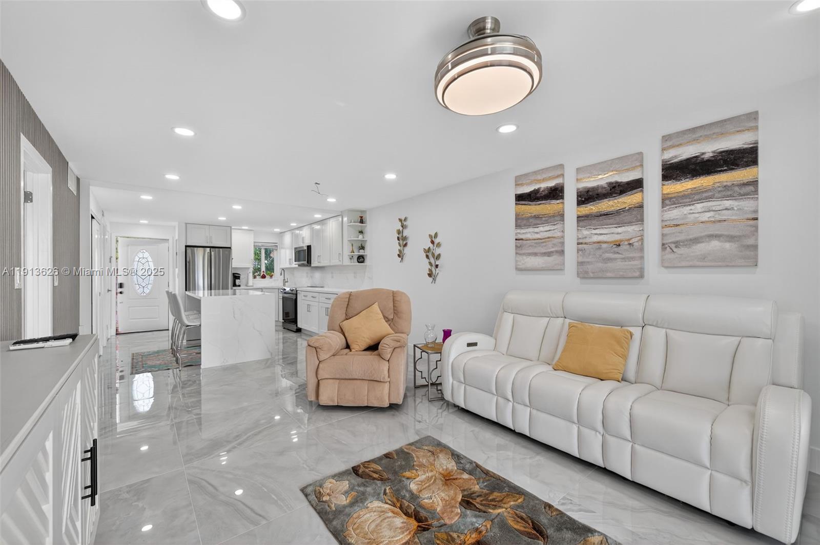 HOLLYBROOK GOLF AND - Residential Lease