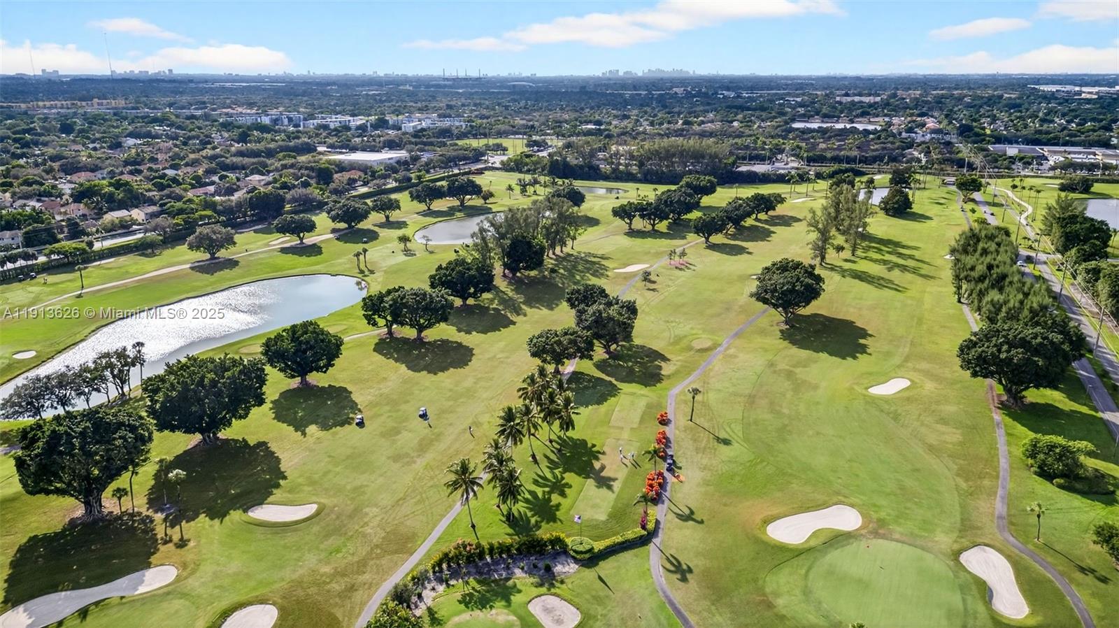 HOLLYBROOK GOLF AND - Residential Lease