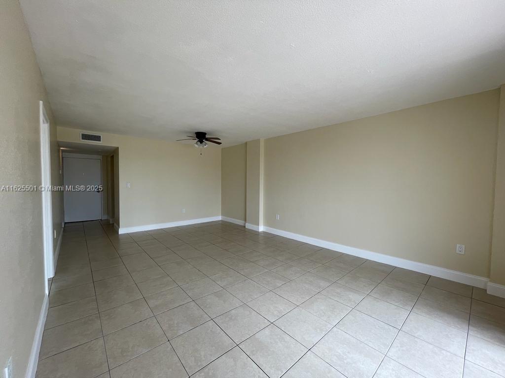 15600 NW 7th Ave 306