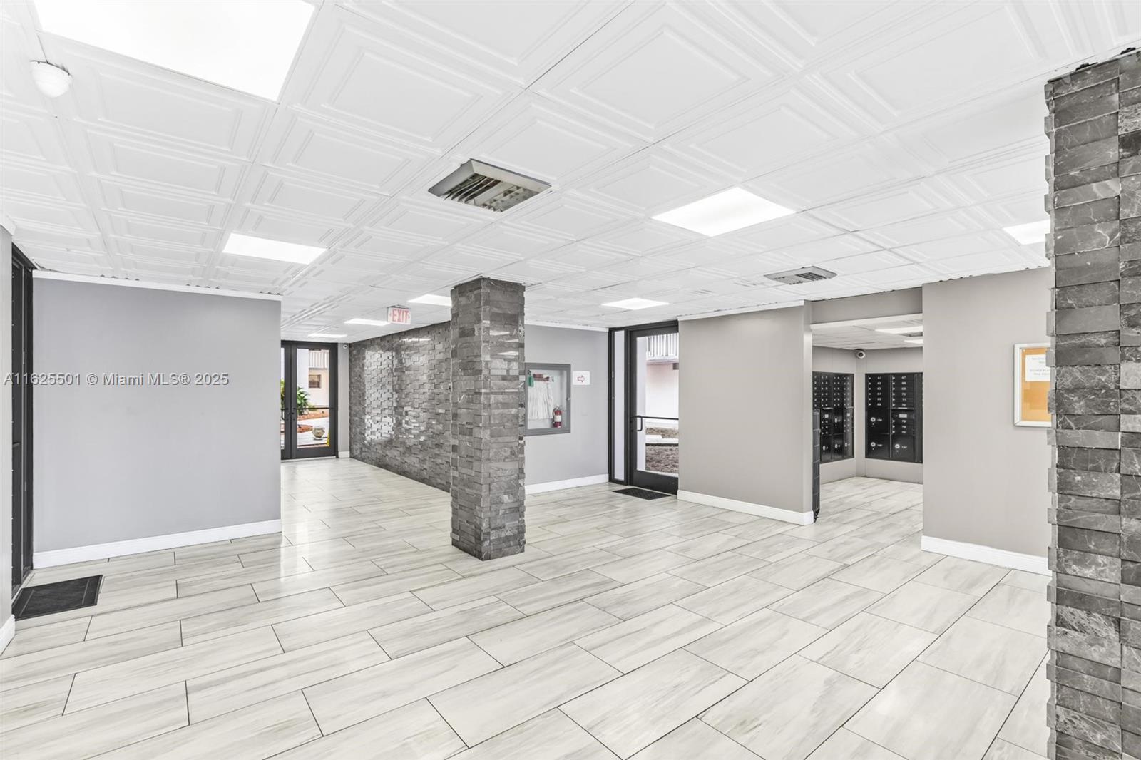 15600 NW 7th Ave 306