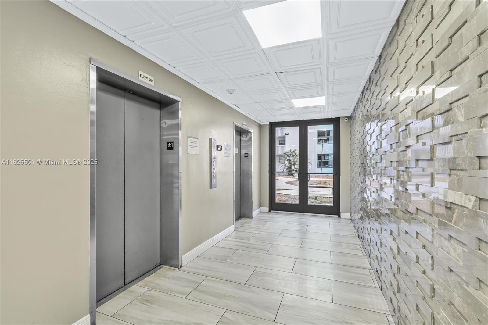 15600 NW 7th Ave 306