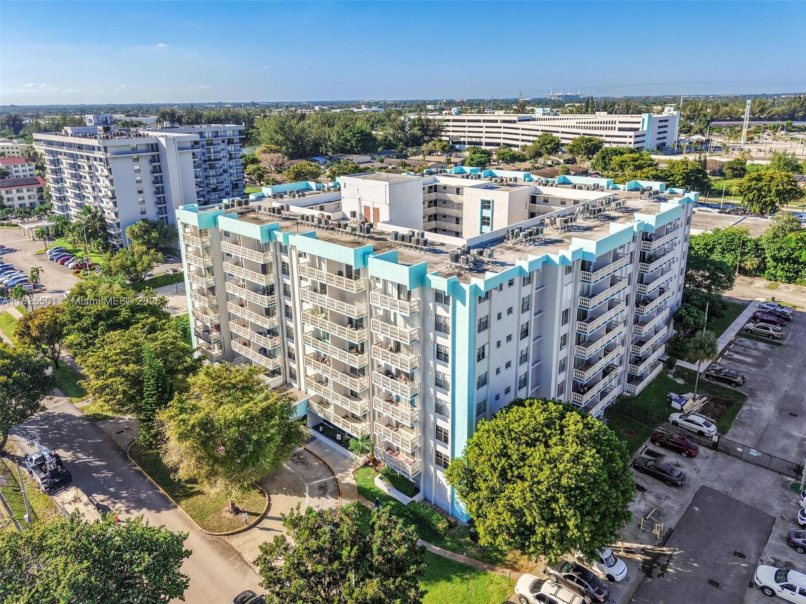 PARKWAY TOWERS BLDG 1 CON - Residential