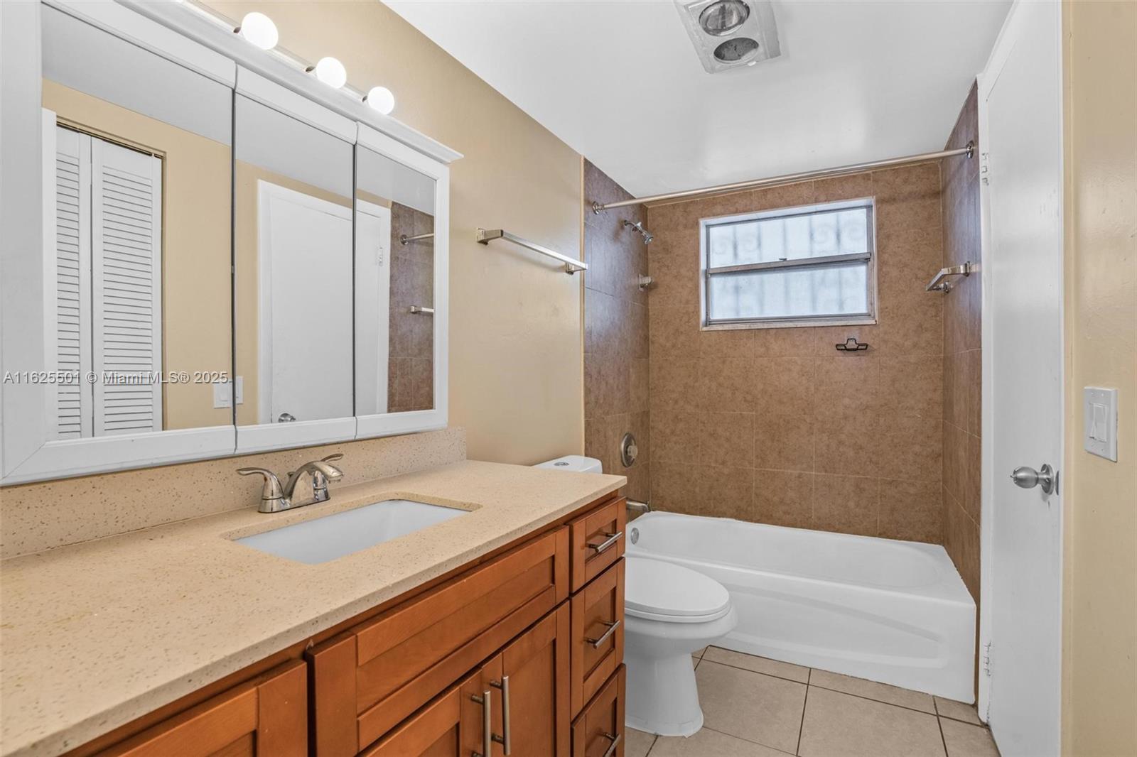 PARKWAY TOWERS BLDG 1 CON - Residential