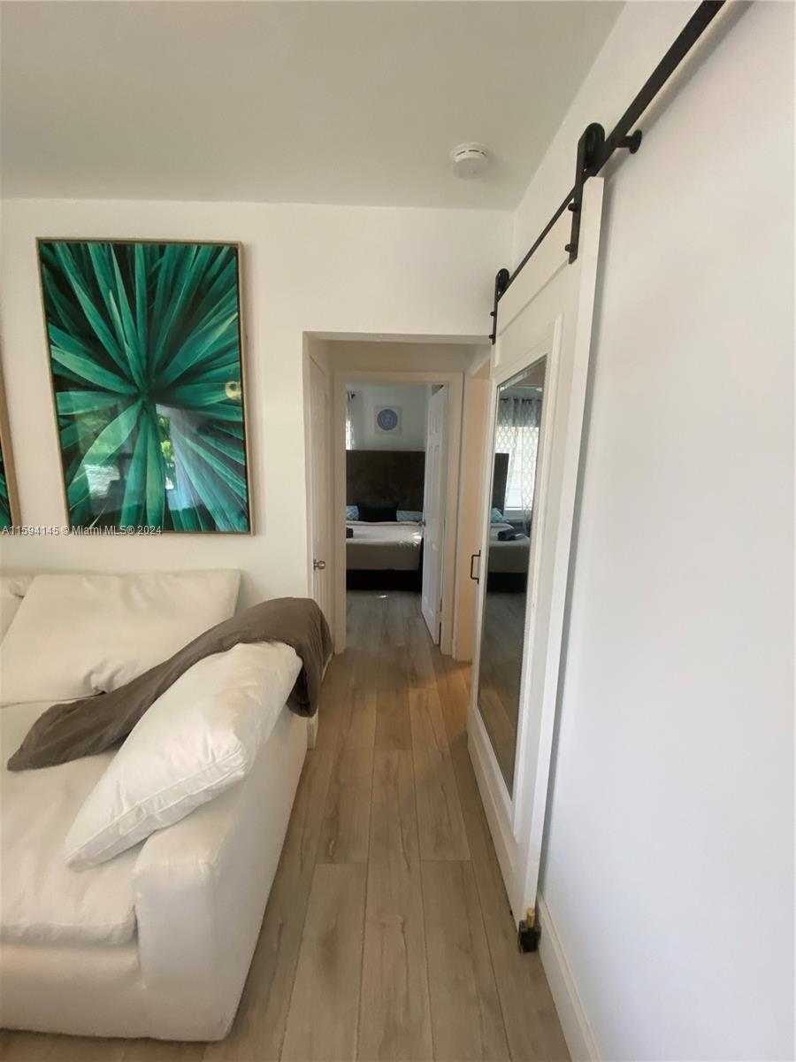 ROYAL PALM GARDENS - Residential Lease