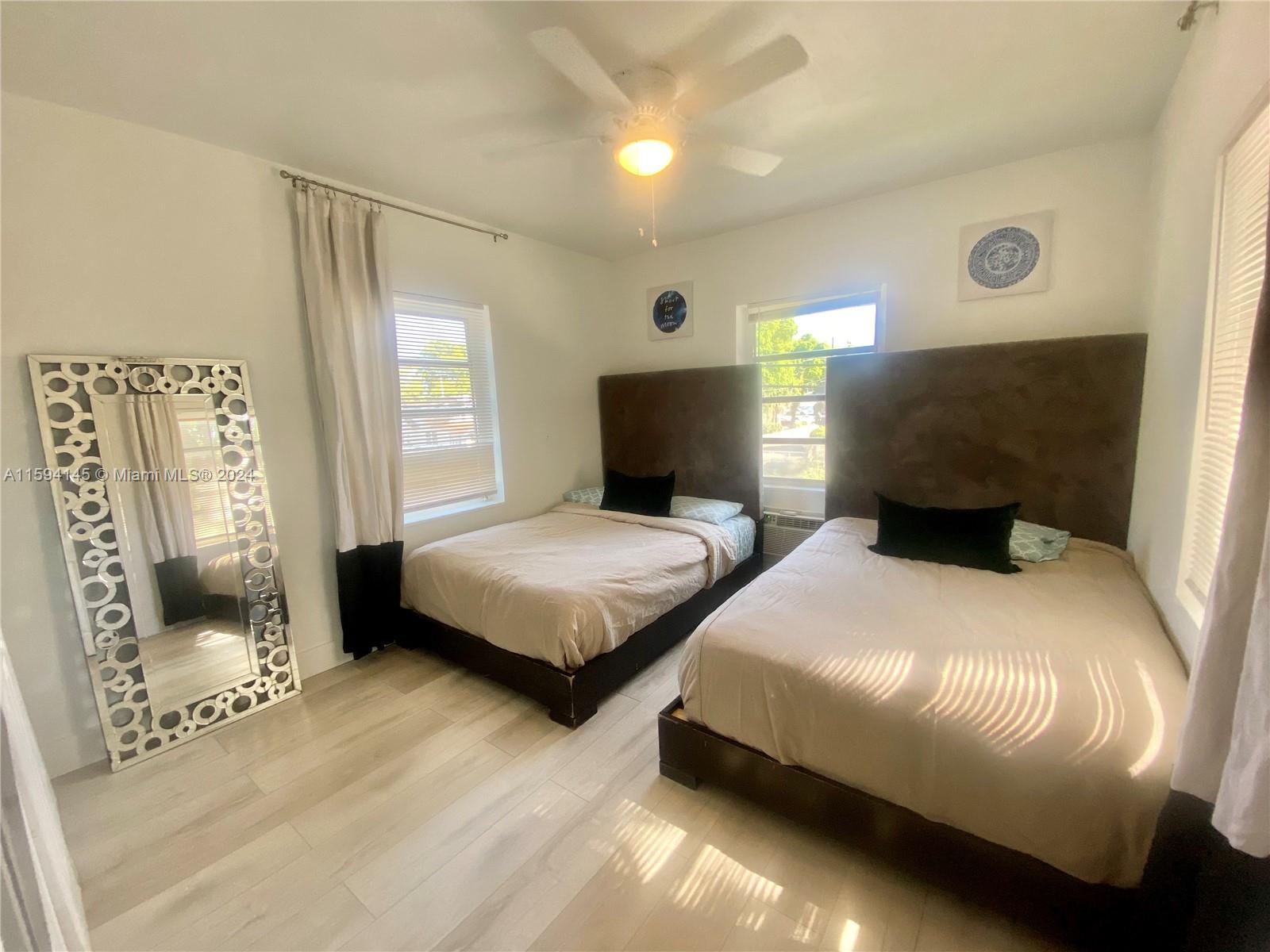 ROYAL PALM GARDENS - Residential Lease