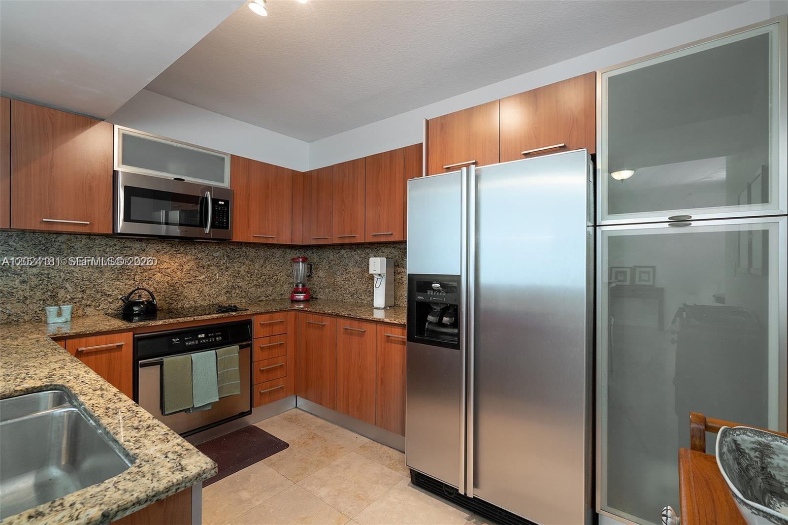 METROPOLIS II AT DADELAND - Residential Lease
