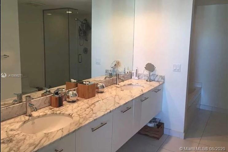 500 BRICKELL - Residential Lease