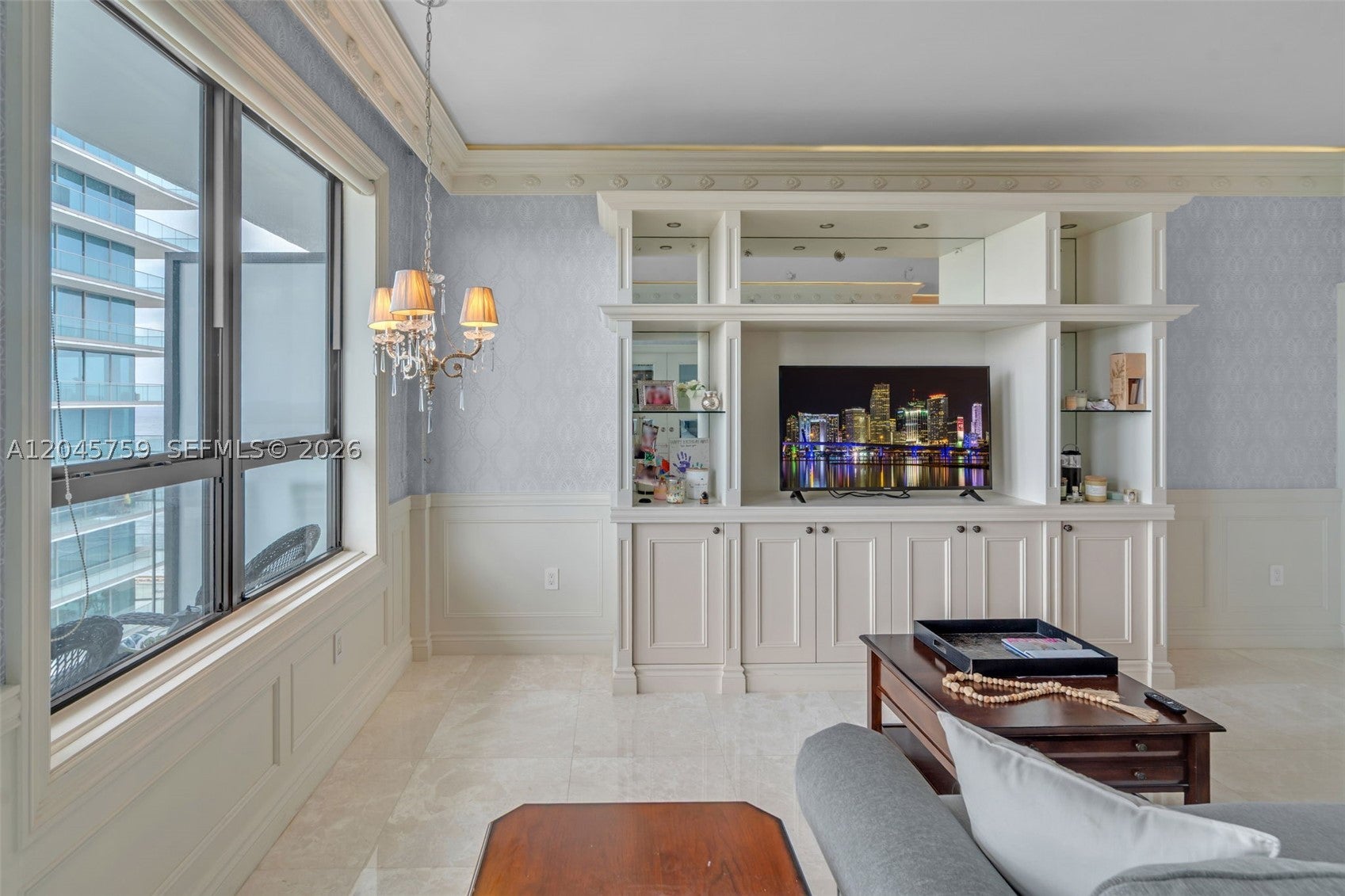 10185 Collins Ave PH23