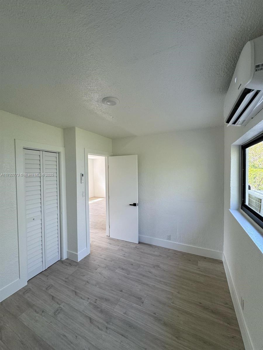 707 SW 10th St 1-4
