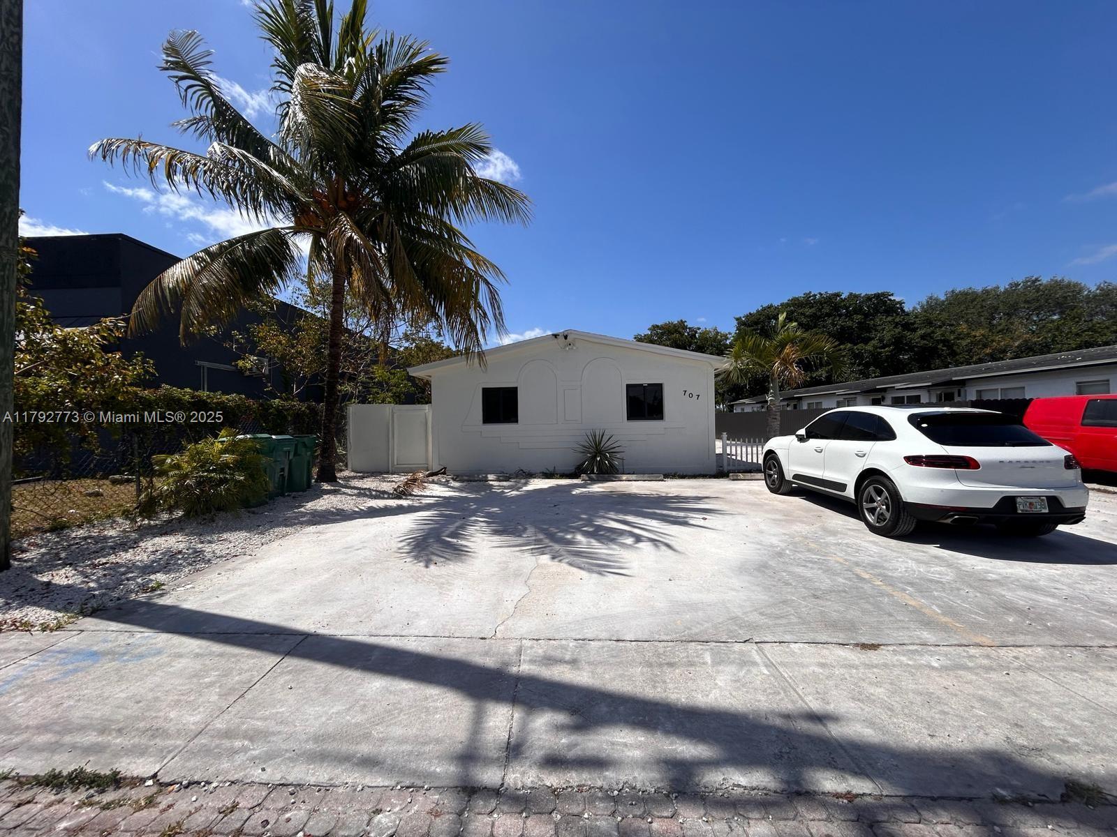 Rental Property at 707 Sw 10th St 1-4, Dania Beach, Miami-Dade County, Florida - Bedrooms: 2 
Bathrooms: 1  - $1,950 MO.