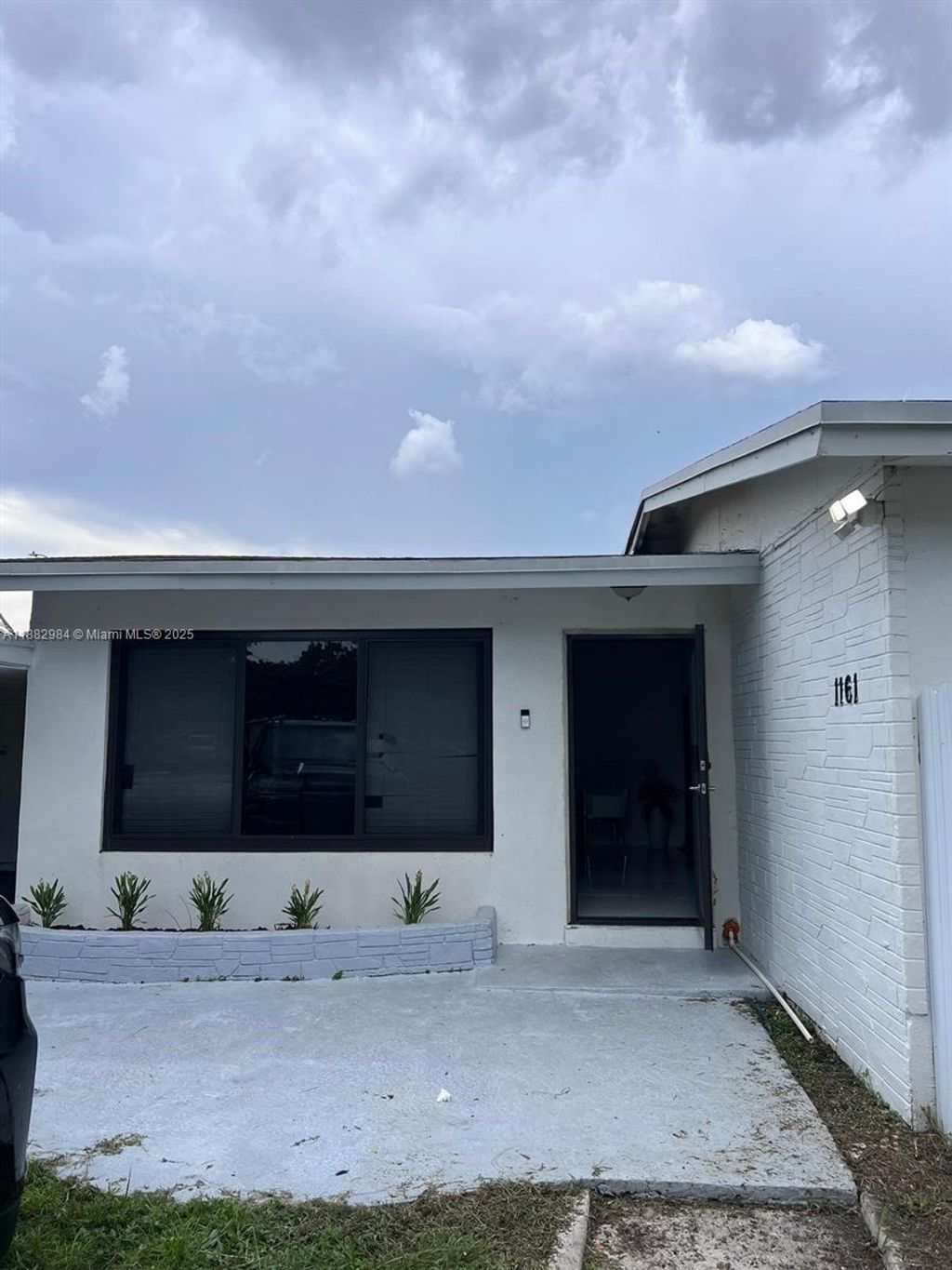 Photo of 1161 NW 15th St, Fort Lauderdale, FL 33311 (MLS # A11882984)