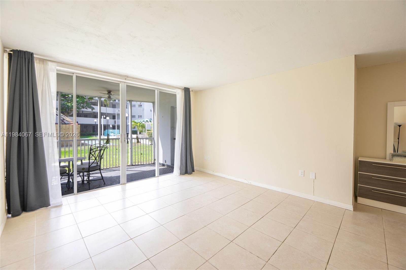 JADE WINDS GROUP ALLAMAND - Residential