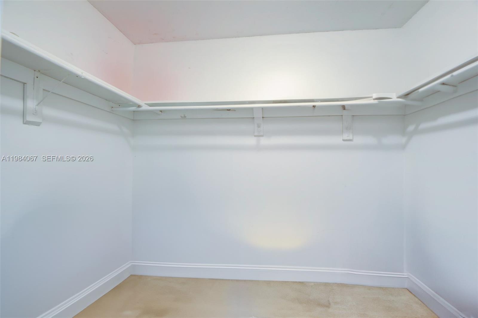 JADE WINDS GROUP ALLAMAND - Residential