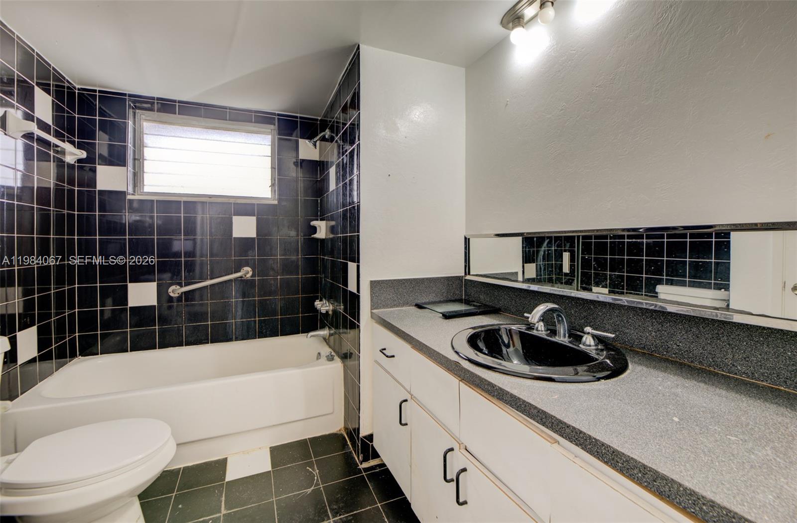 JADE WINDS GROUP ALLAMAND - Residential