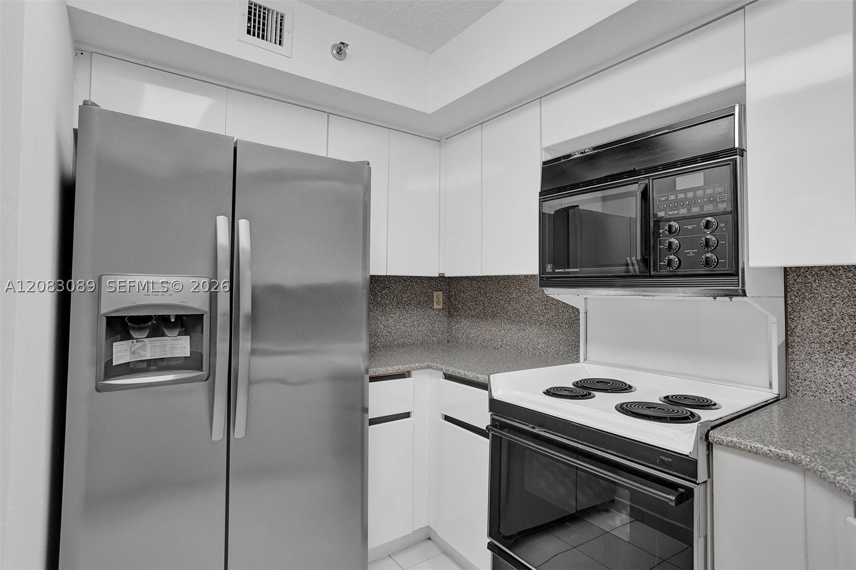 6767 Collins Ave 307