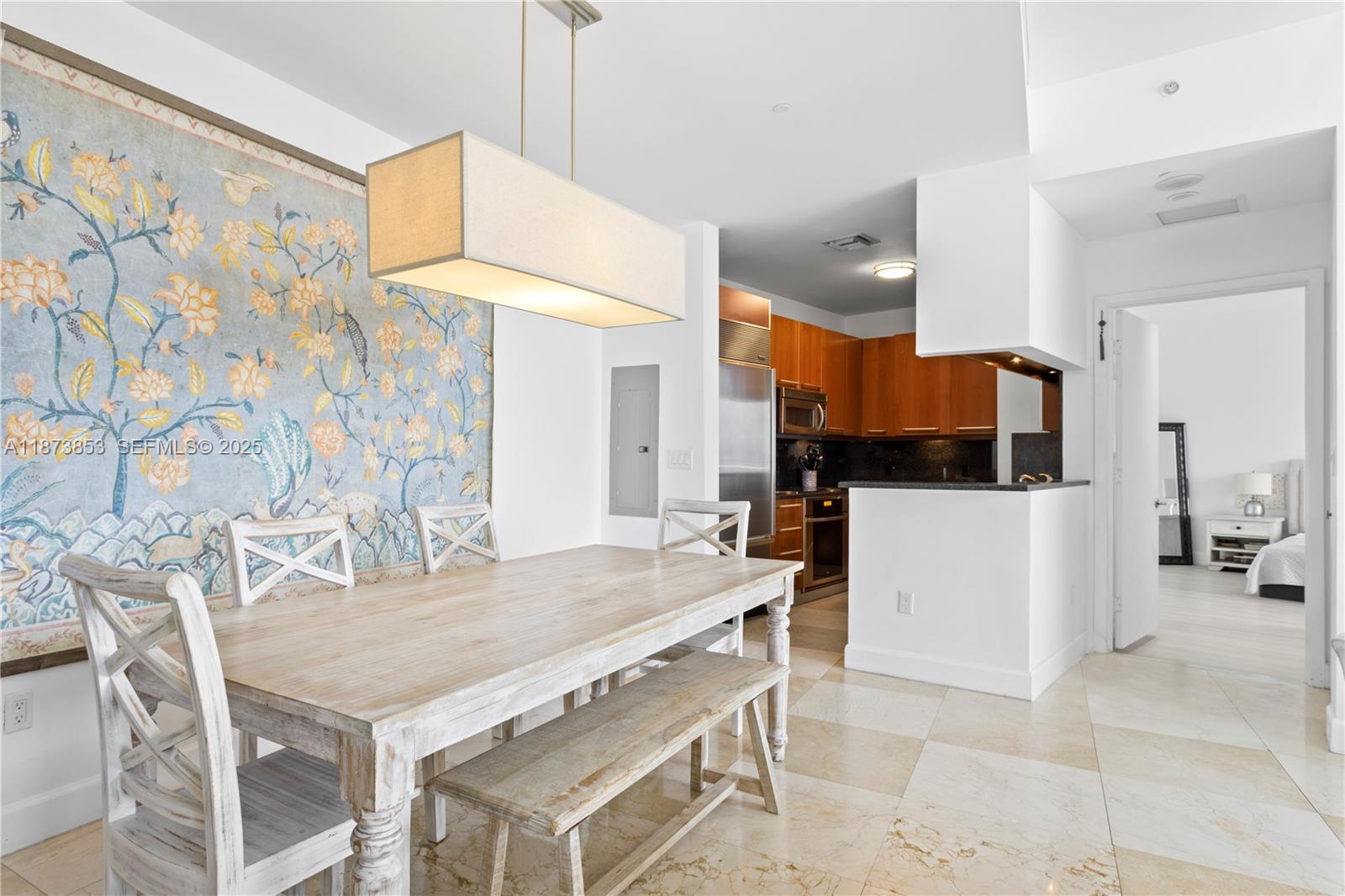 CARBONELL CONDO - Residential