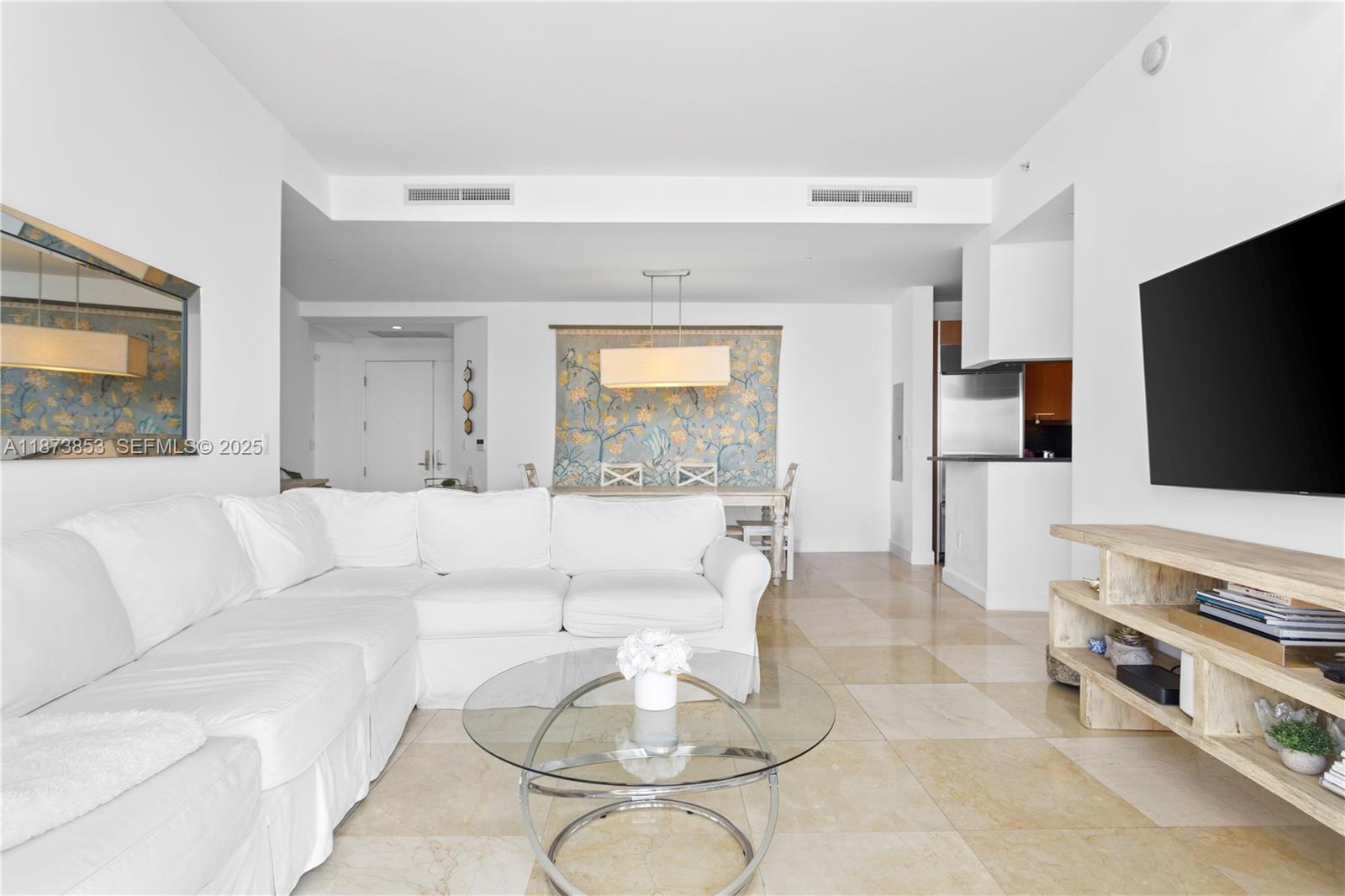 CARBONELL CONDO - Residential