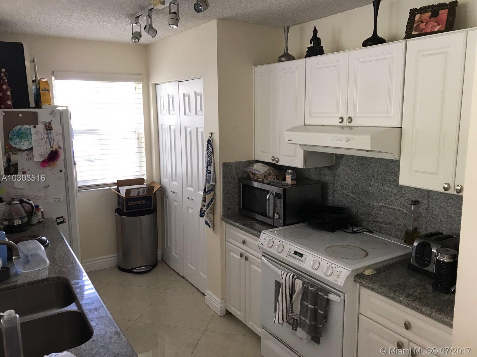 THE YACHT CLUB AT AVENTUR - Residential Lease