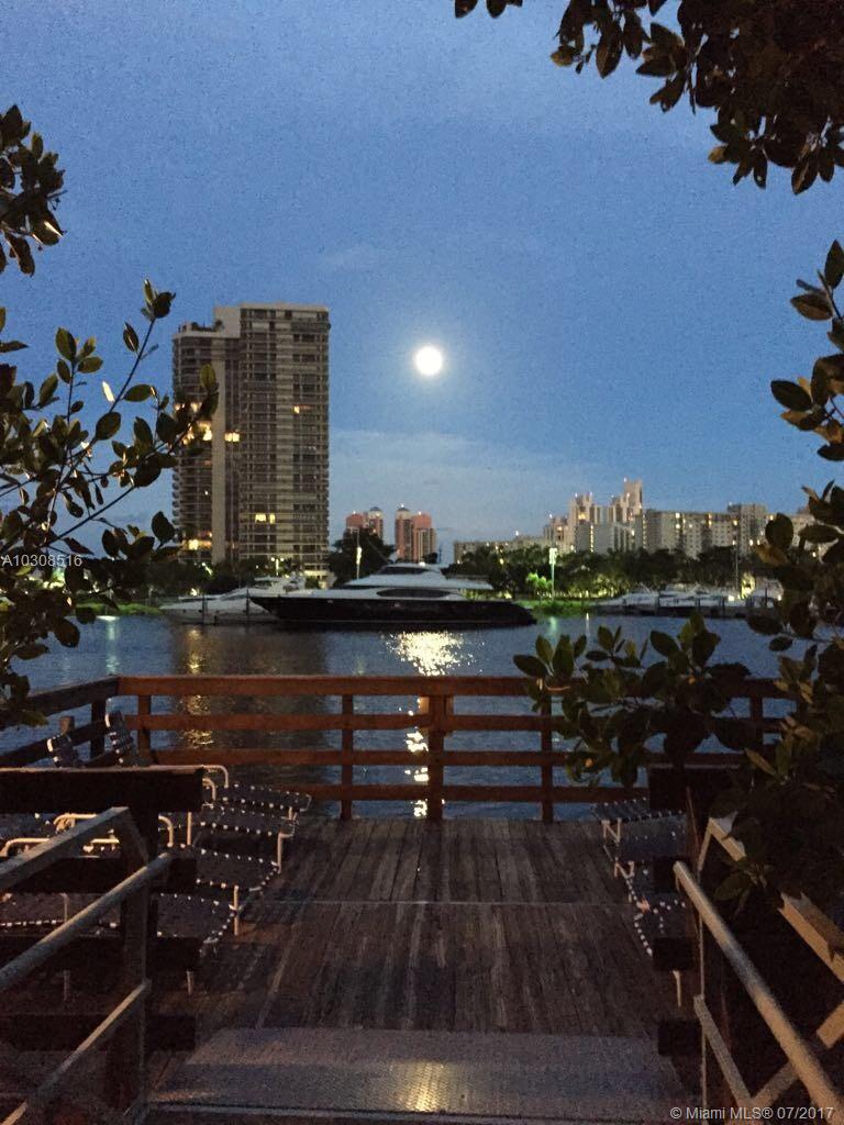 THE YACHT CLUB AT AVENTUR - Residential Lease