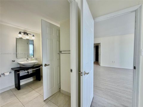 Tiny photo for 20515 E Country Club Dr #1642, Aventura, FL 33180 (MLS # A12009510)
