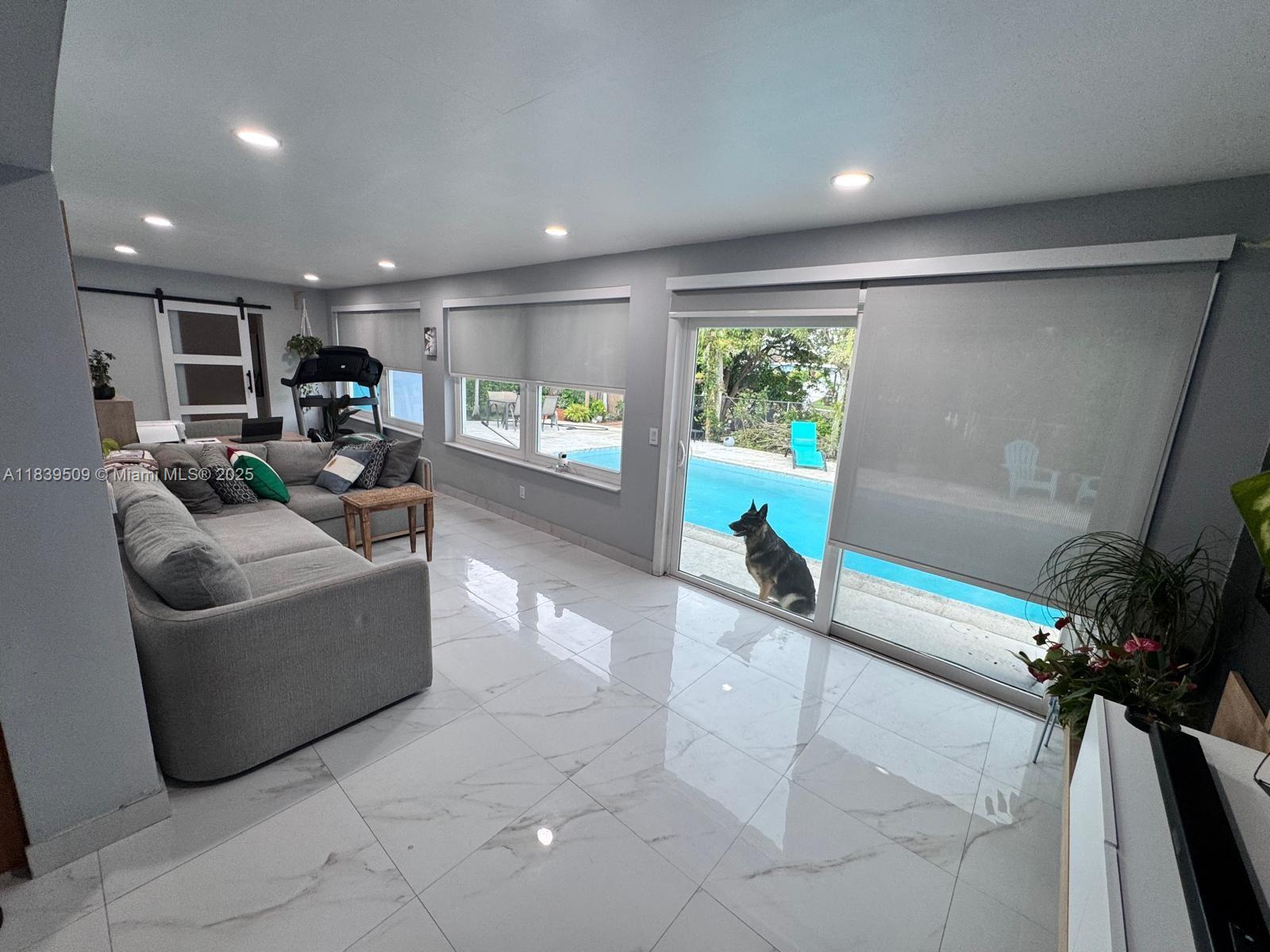 SUNRISE GOLF VILLAGE SEC - Residential