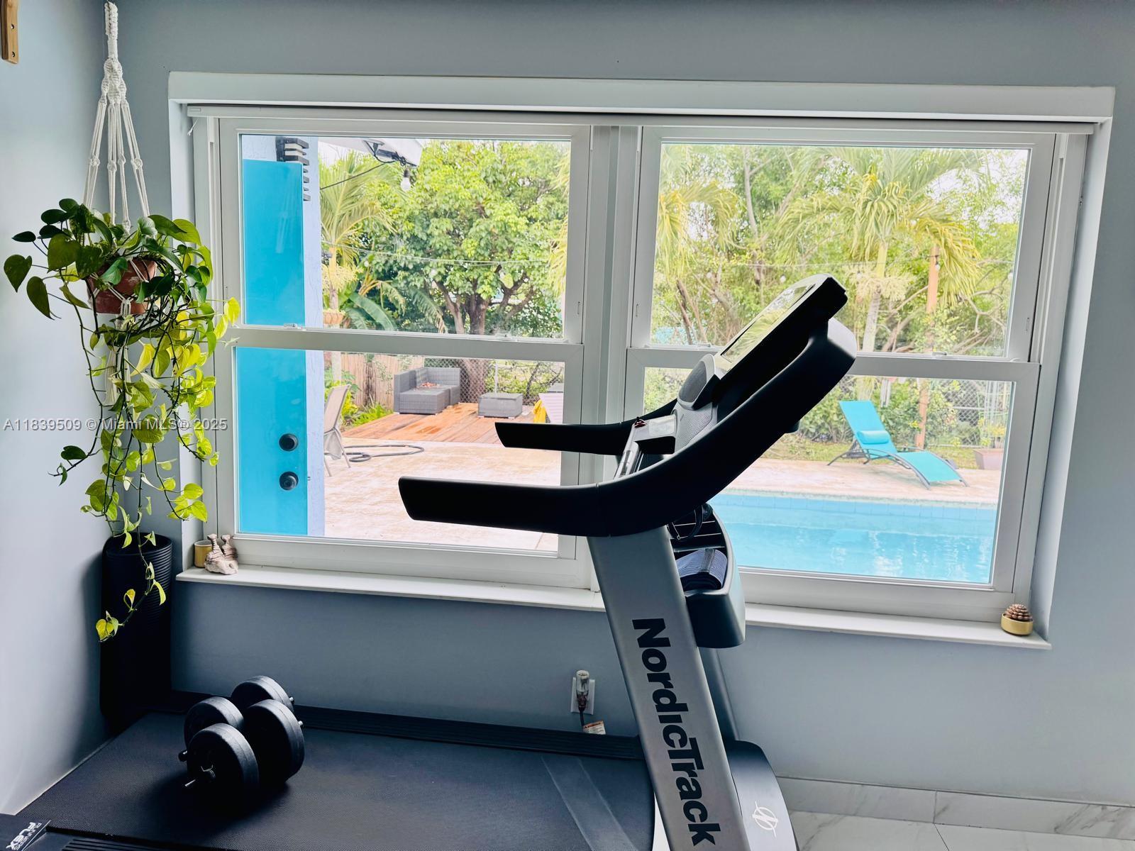 SUNRISE GOLF VILLAGE SEC - Residential