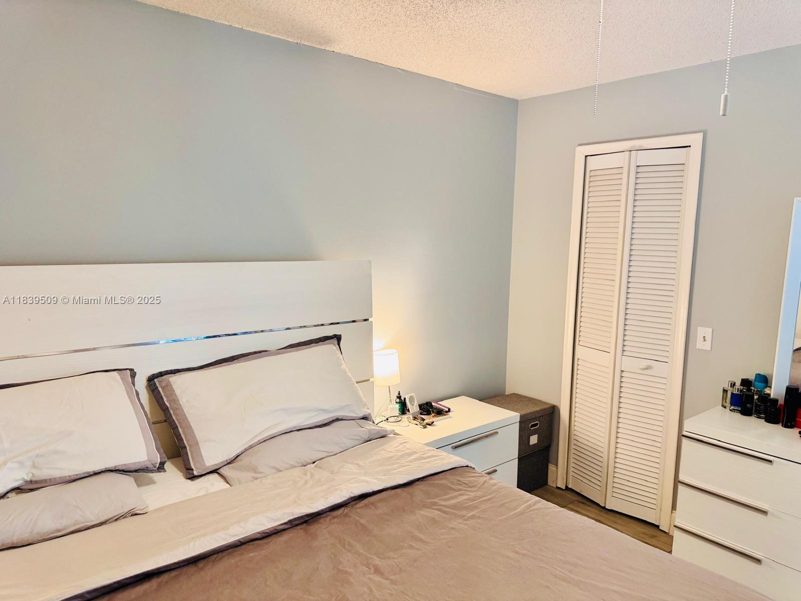 SUNRISE GOLF VILLAGE SEC - Residential