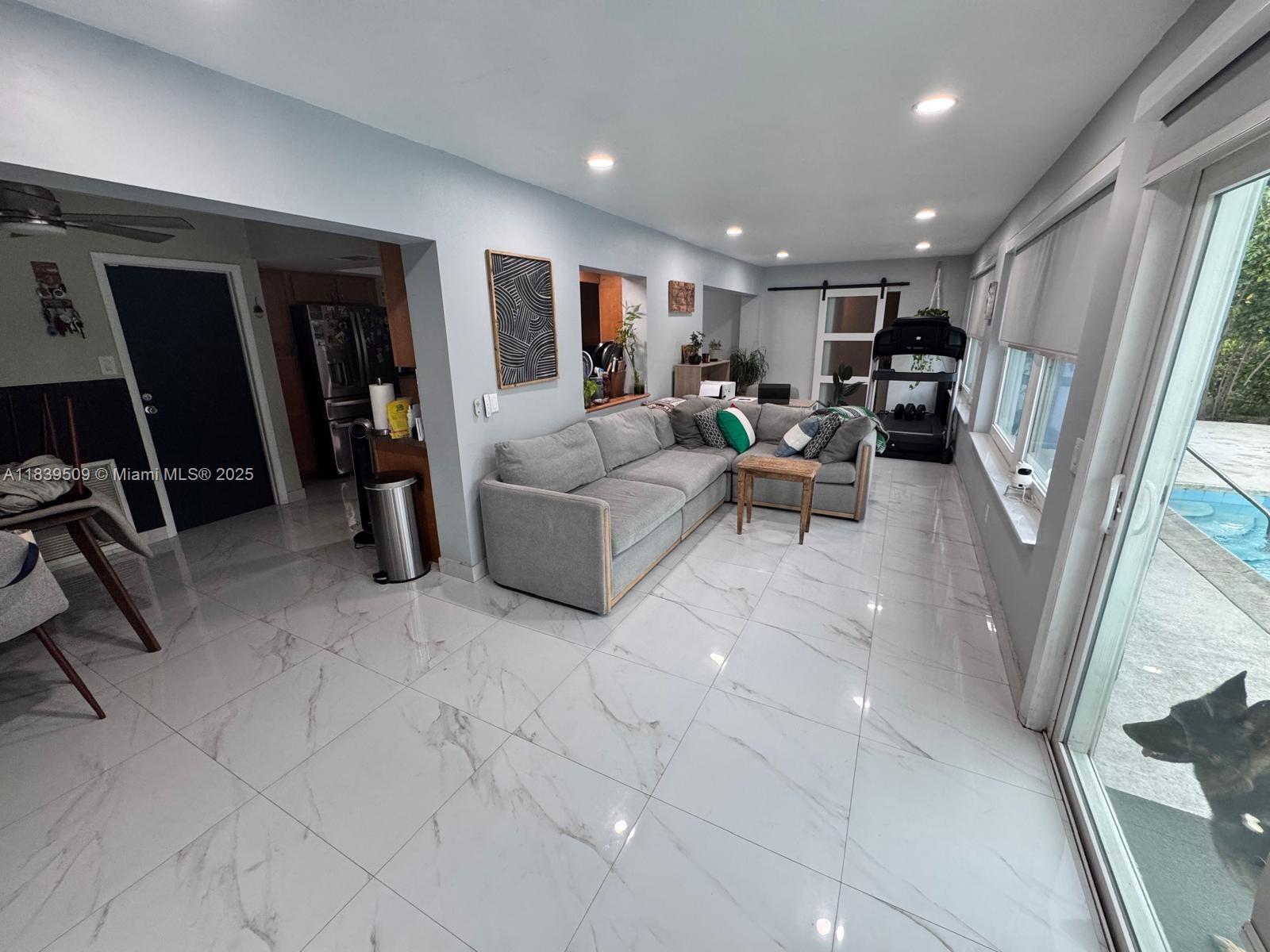 SUNRISE GOLF VILLAGE SEC - Residential